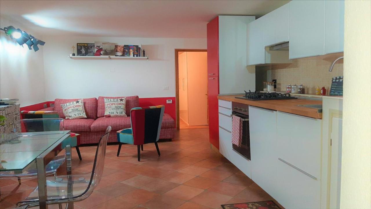 Movie Star Apartment With Garden Флоренция Экстерьер фото